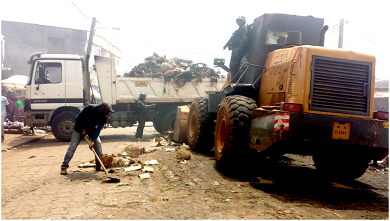 Elements of the Army Rescue Unit and BIR rid Bamenda of refuse after lockdown