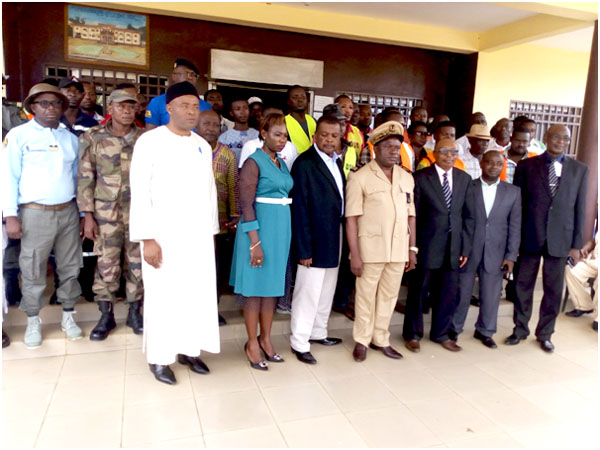 Members of Vigilante groups pose with Meme administrators